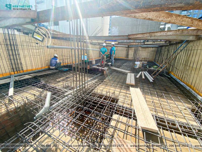 Đổ bê tông móng và đáy tầng hầm (10)