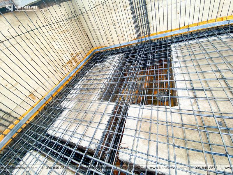Đổ bê tông móng và đáy tầng hầm (12)