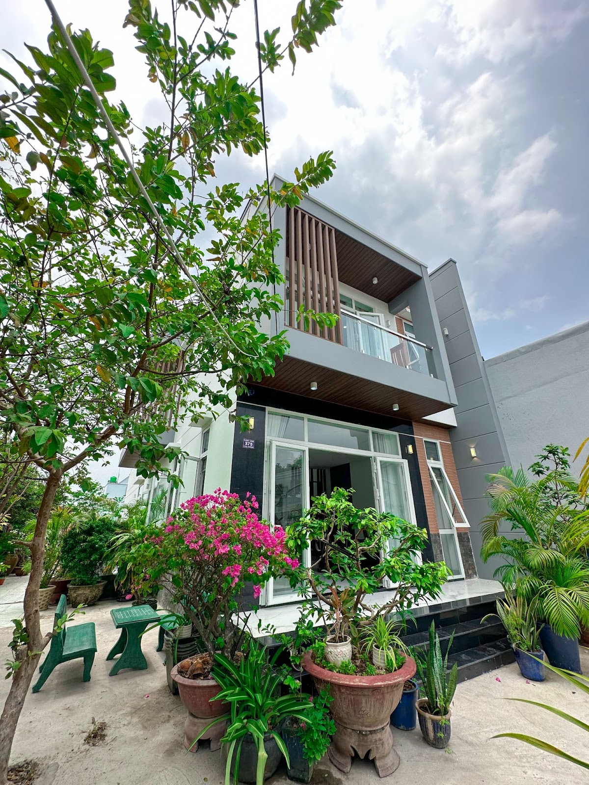 Thiết Kế Nhà 2 Tầng 1 Tum Hiện Đại Và Tối Ưu Không Gian 3 cac yeu to can luu y khi thiet ke mat tien