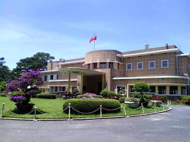 Dinh Vua Bảo Đại - Những điều mà bạn nên biết 2 dinh i duoc xay dung vao nam 1924 boi mot trieu phu nguoi phap
